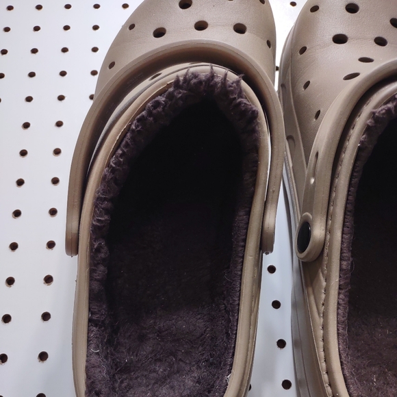 Bundle of Mens 12 Slip Ons - Picture 9 of 9